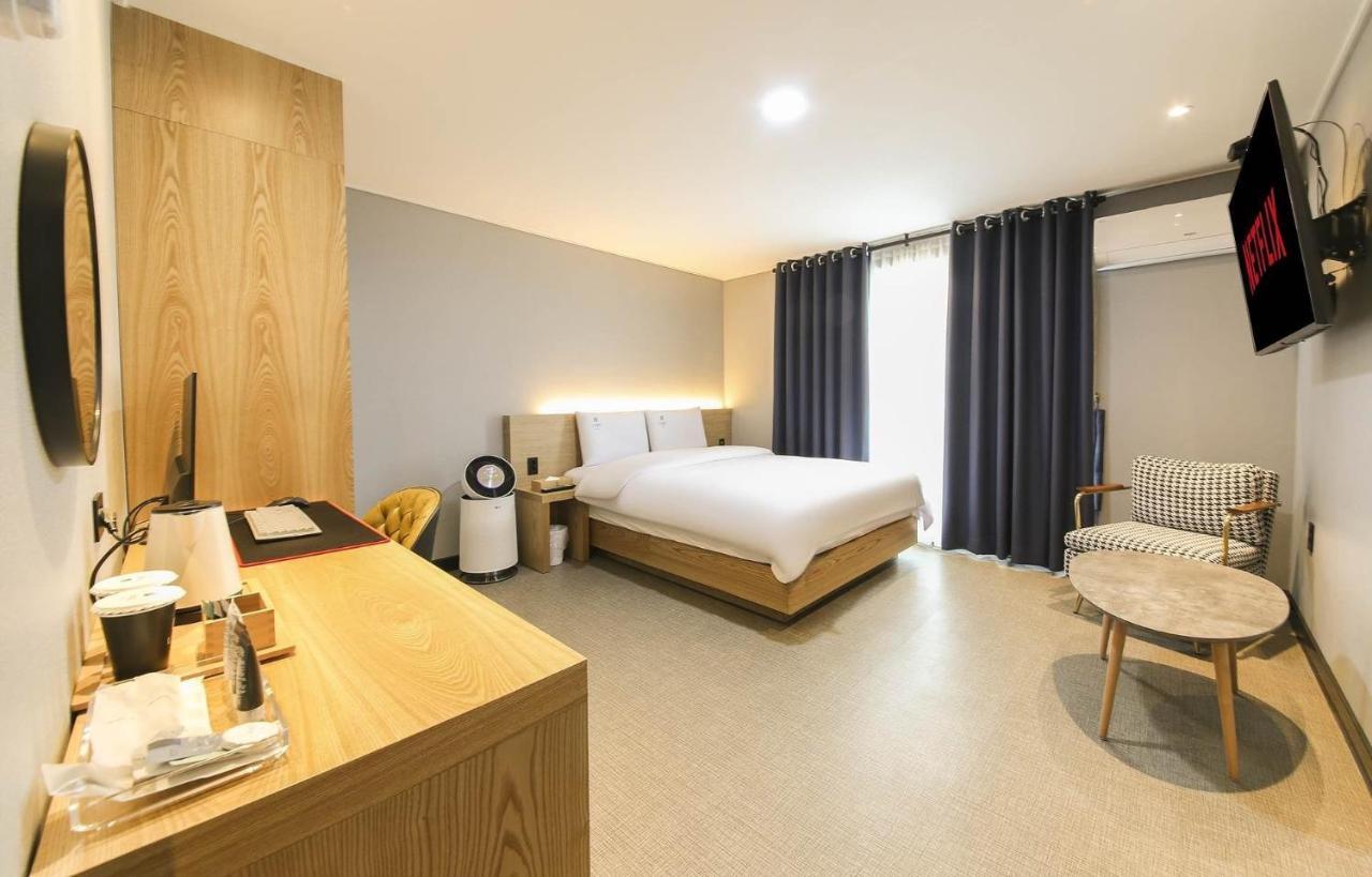 Labe Hotel Jeonju Exterior foto