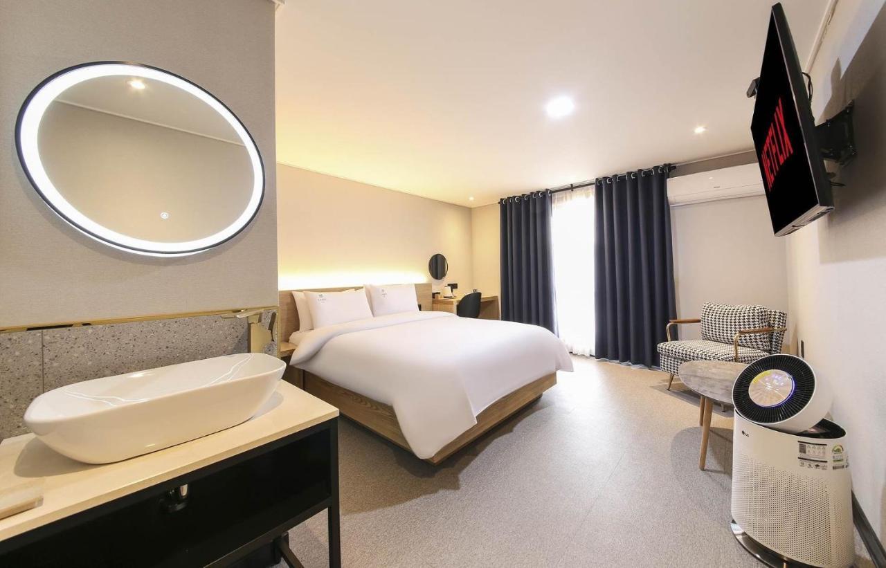 Labe Hotel Jeonju Exterior foto